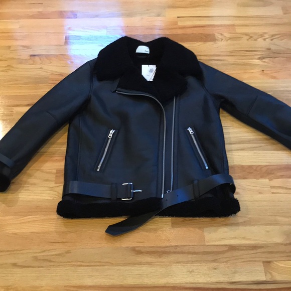 Aritzia Wilfred Free Joan Shearling 